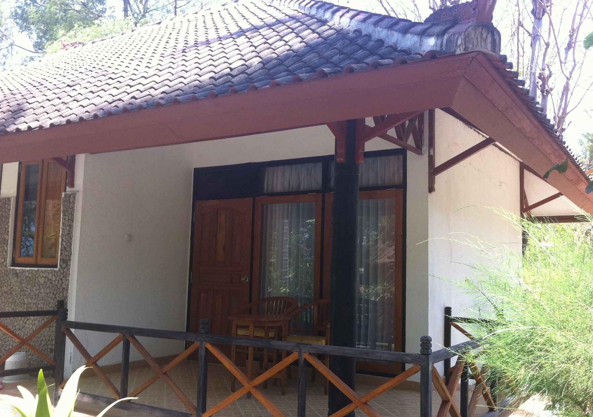 Oyo 2861 Hotel Gili Air & Restaurant Exterior photo